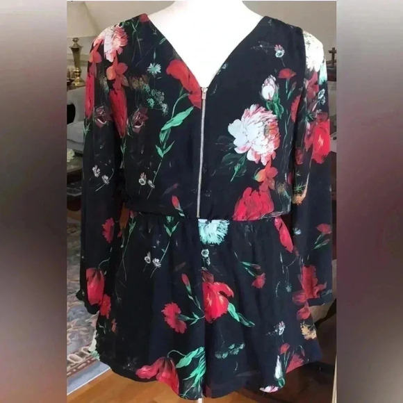 EXPRESS Black floral chiffon Large Romper- Deep Plunge zipper - Picture 1 of 8